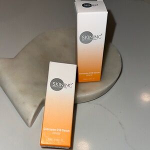 Coenzyme Q10 Serum - Orange and White